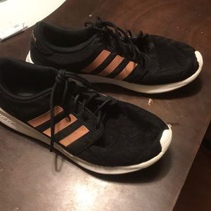 Girls adidas tennis shoes cloud foam